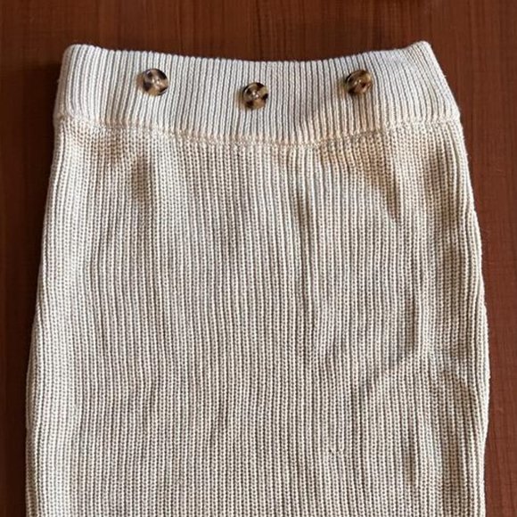 SER.O.YA Grace Dress- Sage - Picture 3 of 4